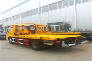 辽中附近拖车救援搭电